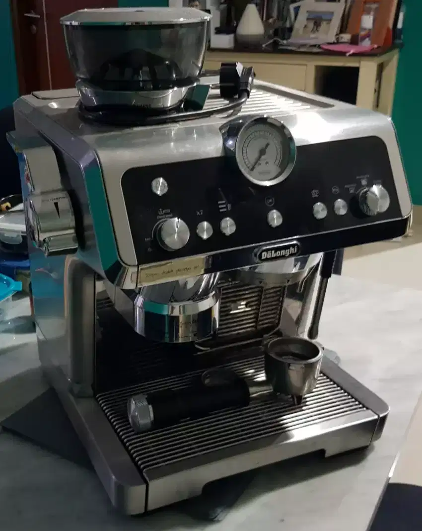 DeLonghi Espresso Coffee Machine EC9355