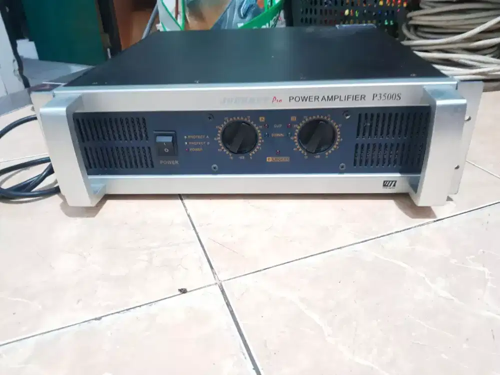 Power Journey pro p3500s 600 watt x 2