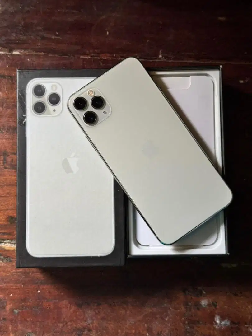 Iphone 11 pro max 256gb silver ex inter all operator