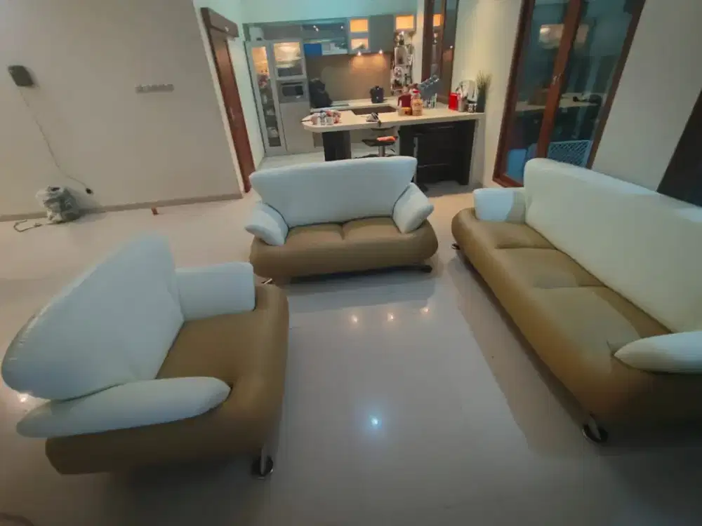 Service sofa dan costume sofa