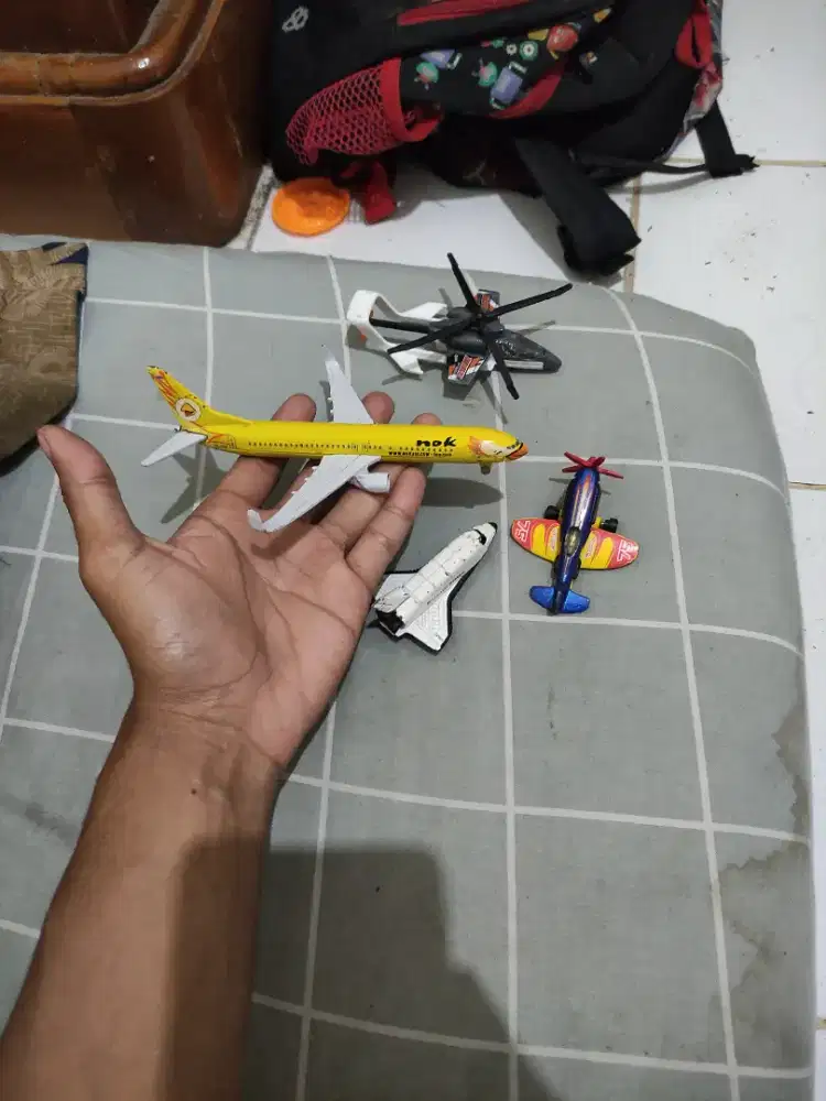 Diecast pesawat borong semua