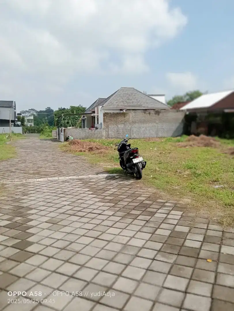 Dijual tanah dalam komplek cluster perumahan timur STIKES Maguwoharjo