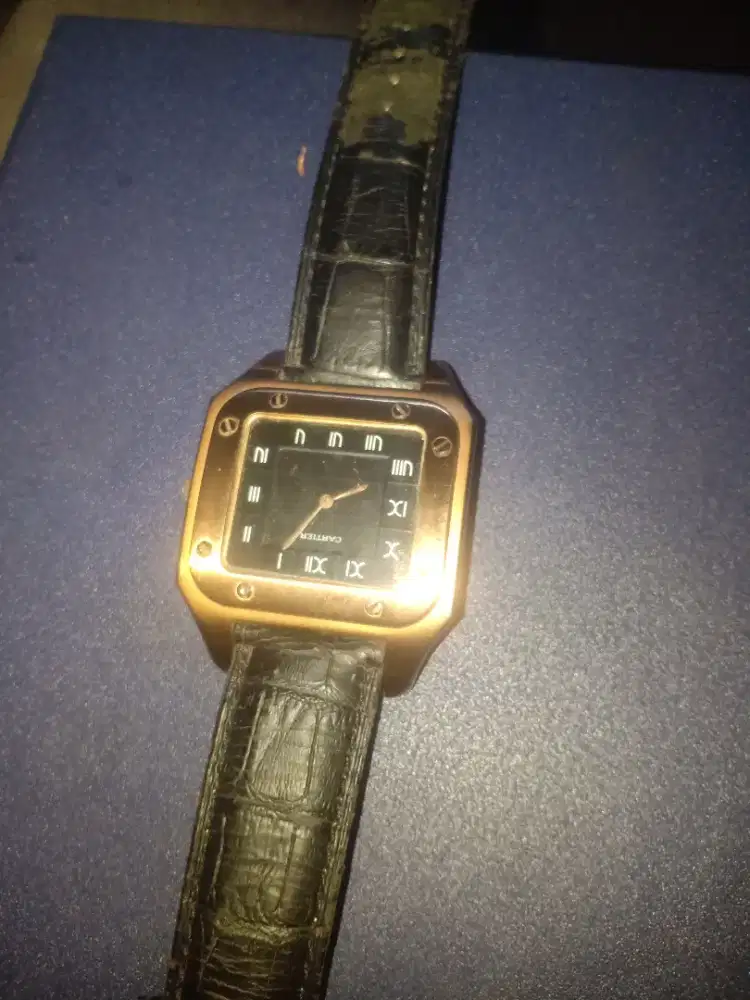 Jam tangan  merk cartier