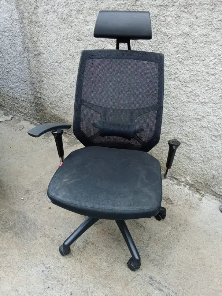 KURSI KANTOR CHAIRMAN MINUS SANDARAN TANGAN ILANG 1