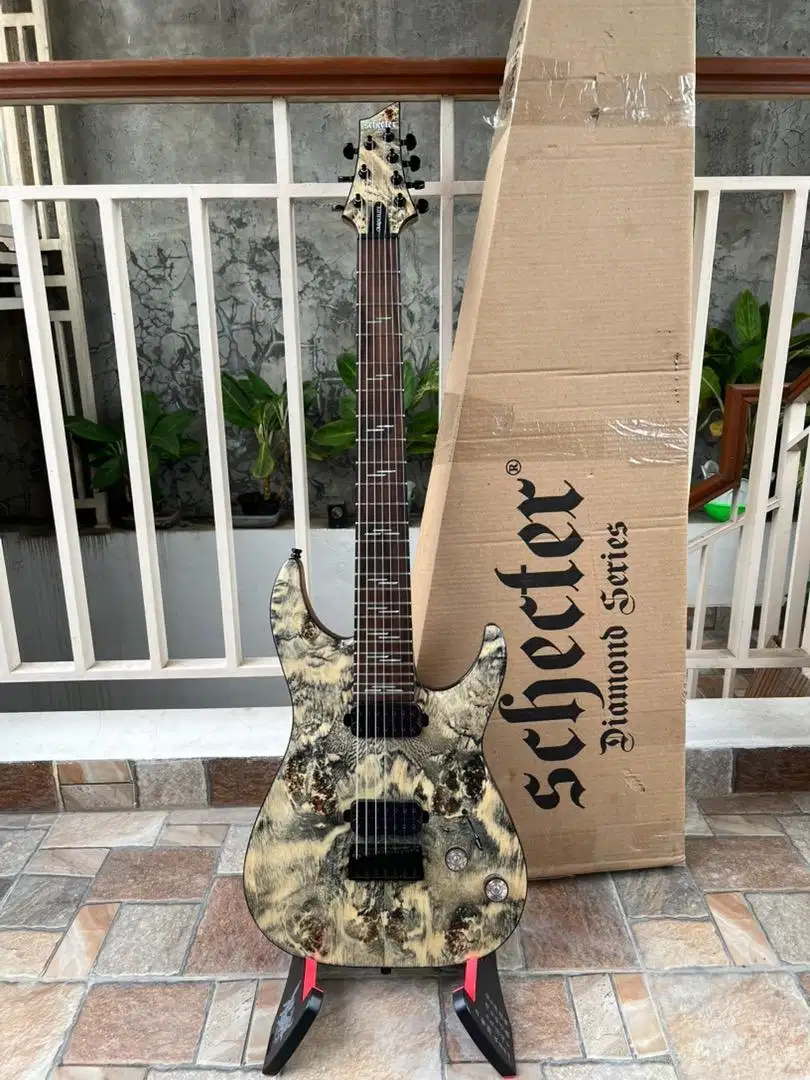 Gitar Schecter Omen Elite 7 string Like New