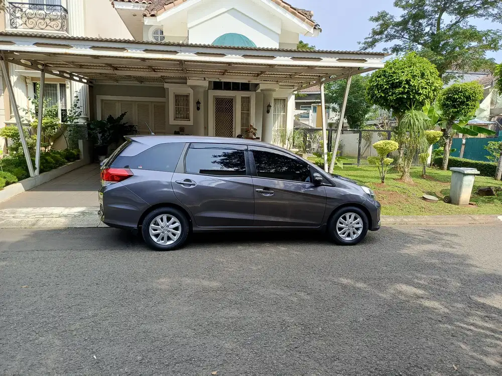 Honda Mobilio 2015 Bensin