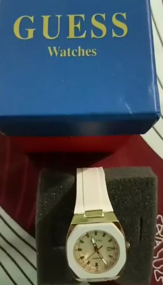 jam tangan guess normal depok