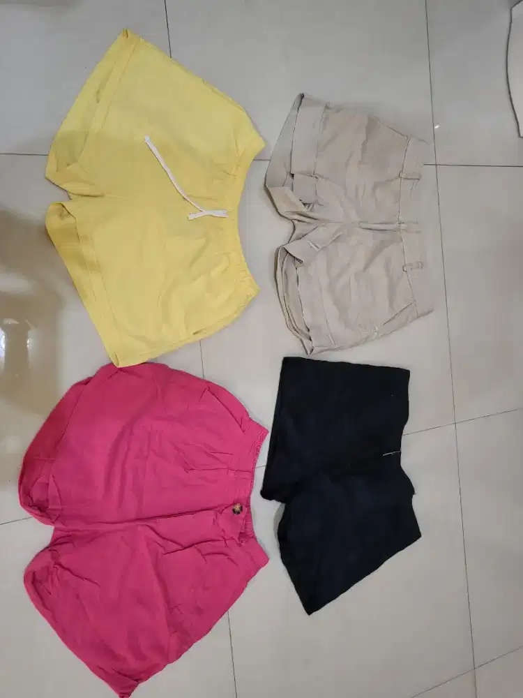 Celana pendek dan kaos&baju santai