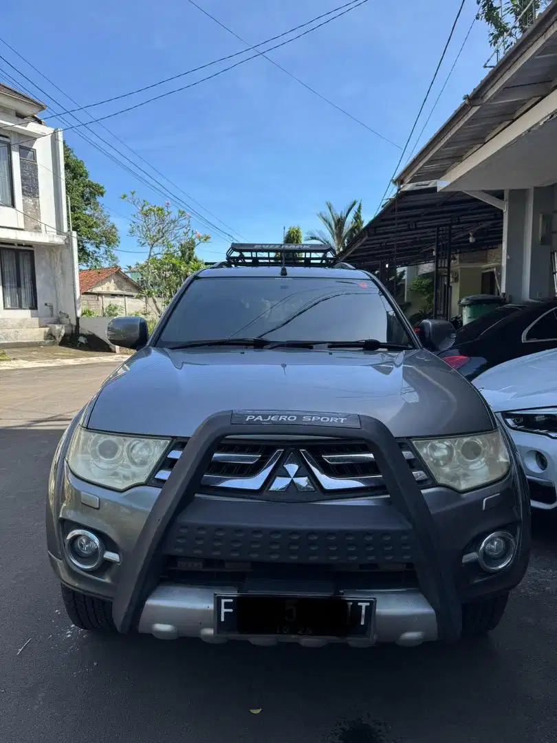 Pajer Sport (2014) Bensin V6 3.000 CC(Nego)