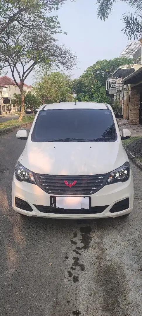 Wuling confero DB 2022 pmk putih L sby