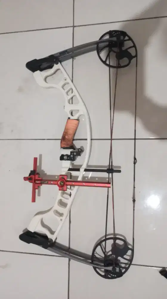 Busur Compound HOYT Amerika