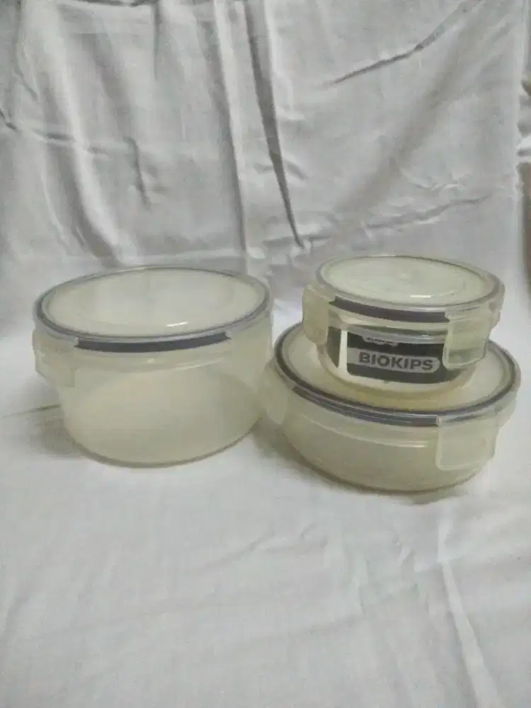 Komax biokips wadah makanan bulat (preloved)