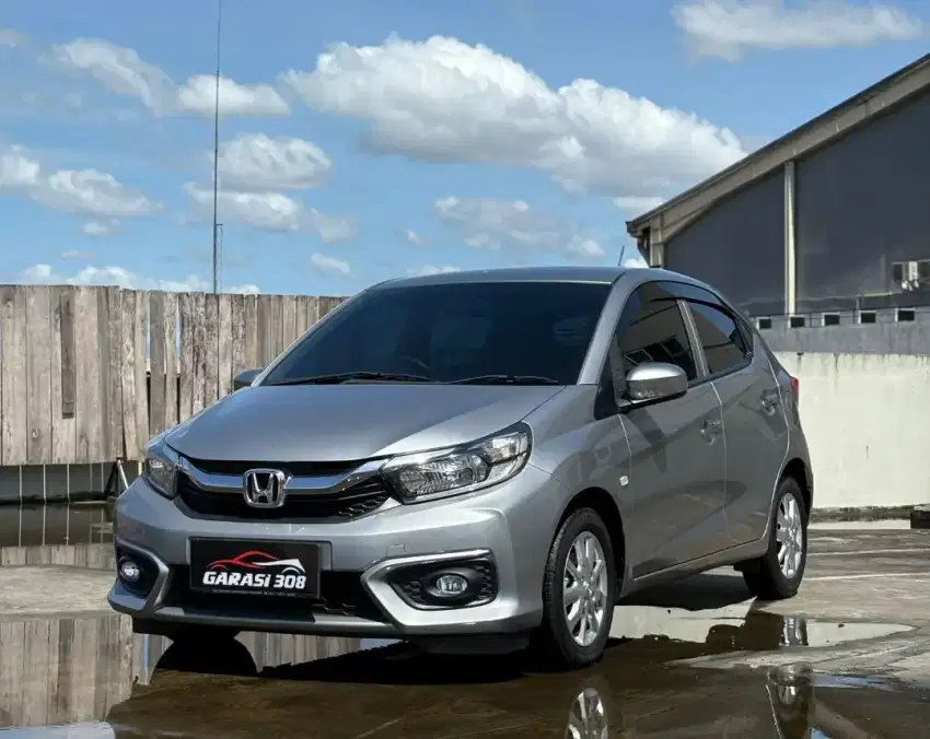 Honda Brio Satya E CVT AT Tahun 2021 KM 60 rb