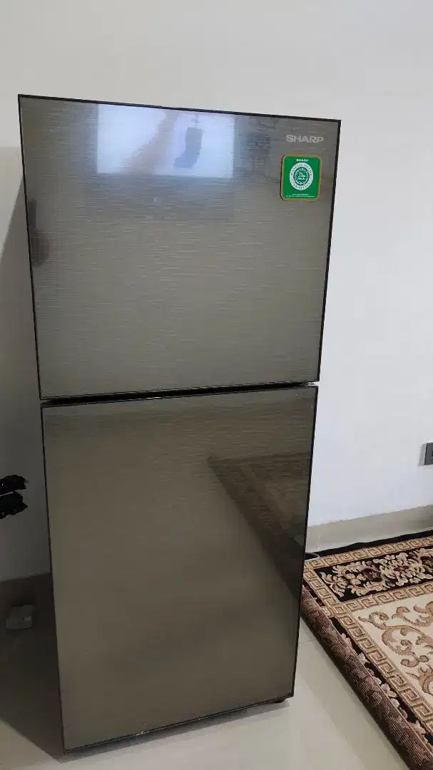 Kulkas Sharp SJ246XG 2 Pintu