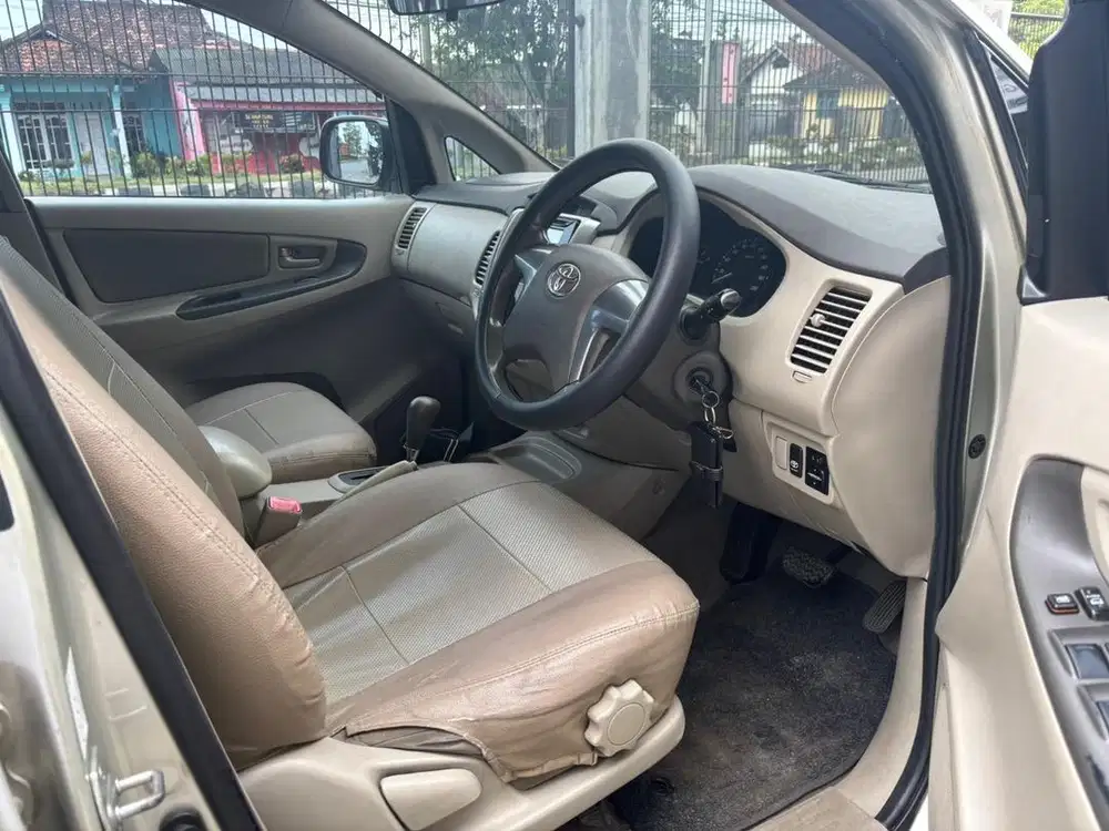 Innova G 2.5 Autometik diesel 2014
