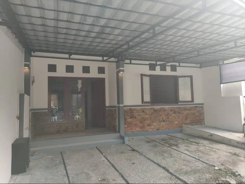 DIJUAL / DISEWAKAN RUMAH DI SAWO GRIYA KECANA LIMO DEPOK DEKAT TOL