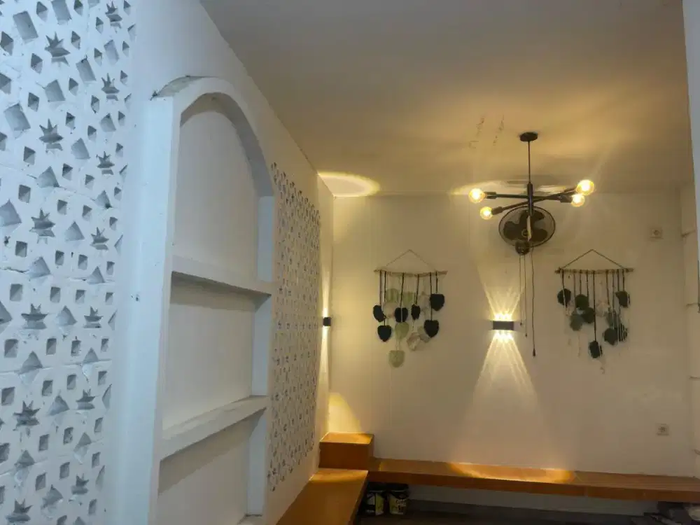 Rumah dekat Gunung Jati