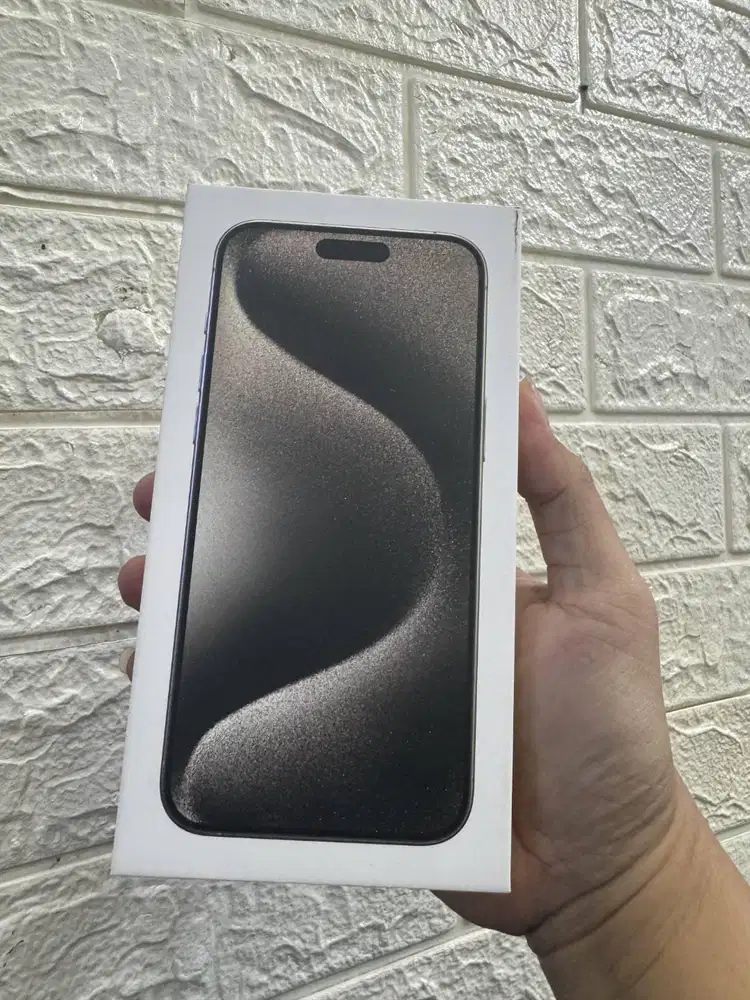 tawarin IPHONE 15 PRO 256GB TITANIUM