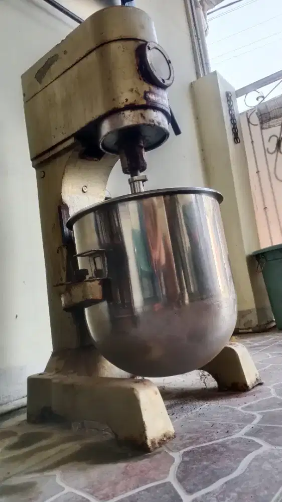 Mixer Besar Merk Asahi 30 Liter