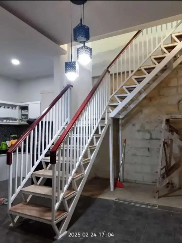 Tangga Jejak  Kanopi Palembang Jaya