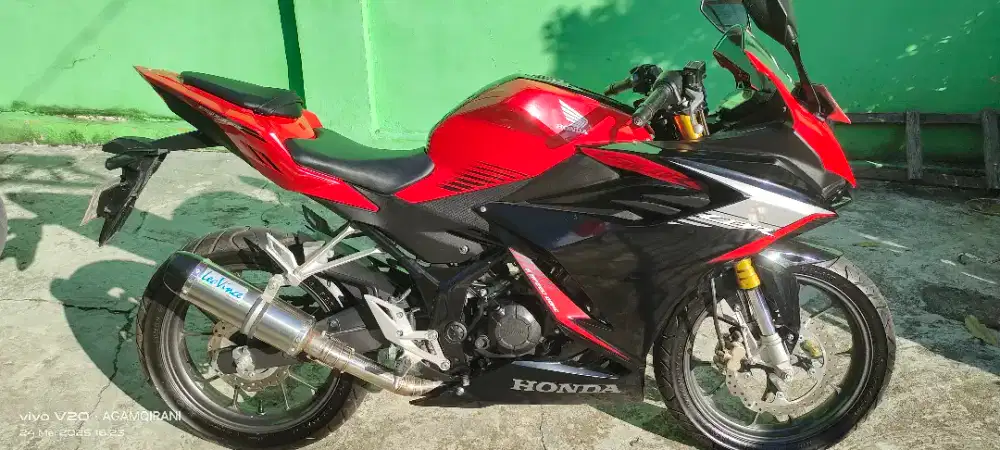 DI jual HONDA CBR 150R