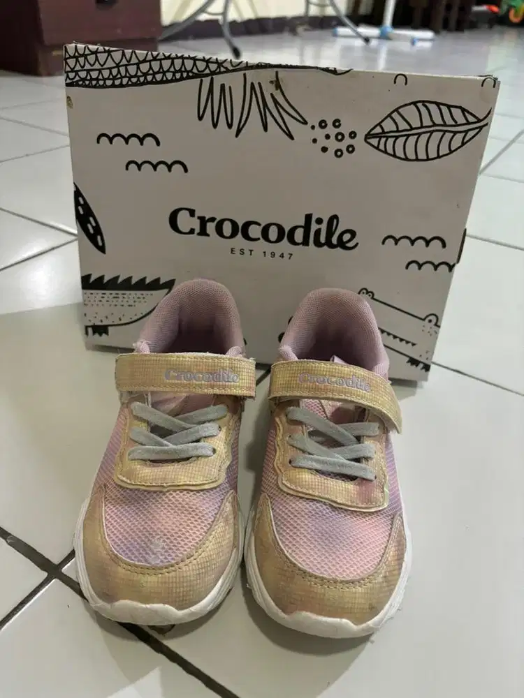 Sepatu anak crododile original