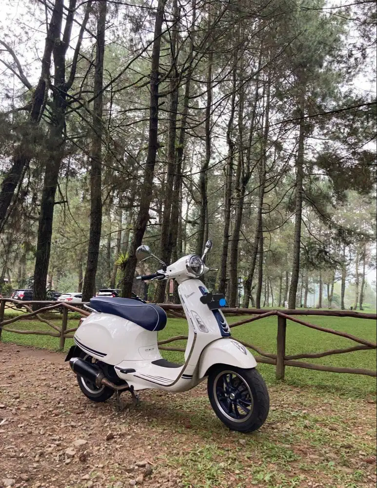 Dijual Rare Item : Vespa Primavera 150 Limited Edition Yacht Club