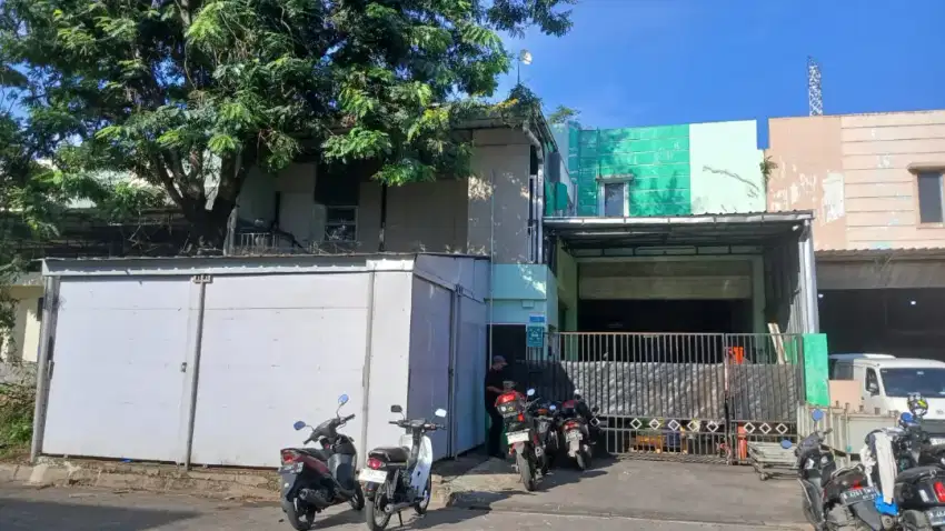 Gudang Taman Tekno Blok M no 21