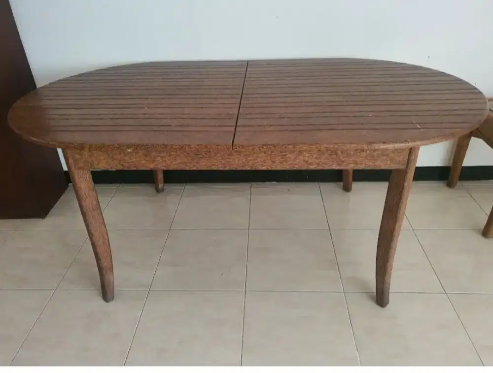 Meja Makan Kayu Kelapa