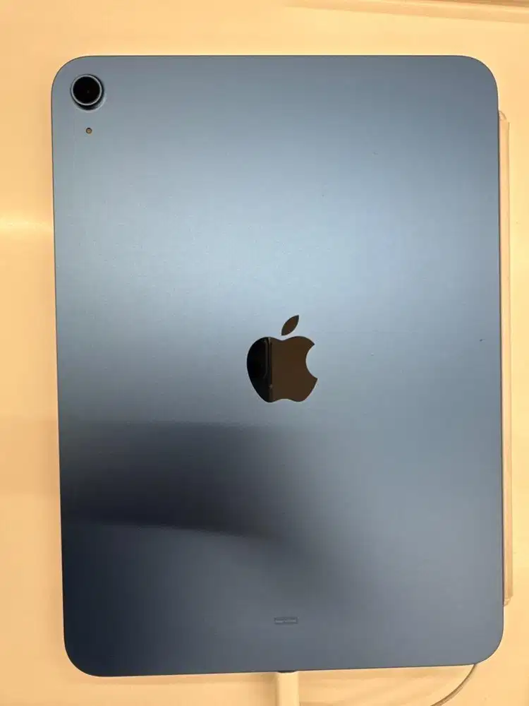 Ipad Gen 11 wifi 128gb. Resmi ibox. Bisa di cicil di ibox mall paragon