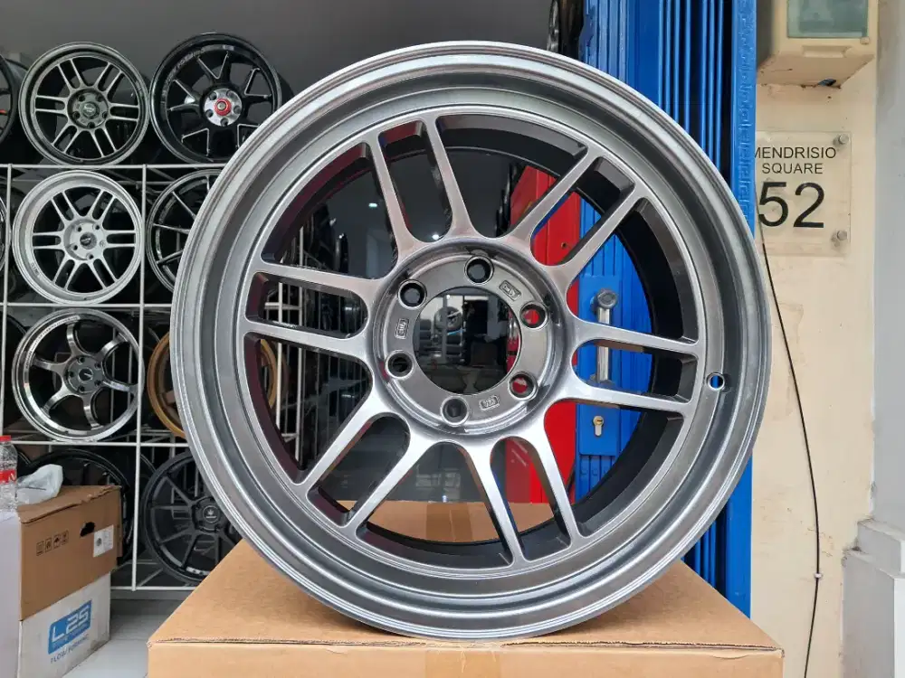 Velg Enkei Rpt ring 18 lebar 9 pcd. 6x139,7 et.0 Pajero, fortuner