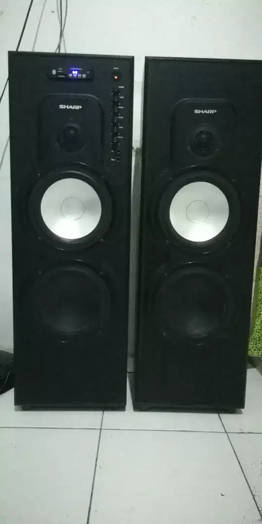 Speaker aktif sharp 8