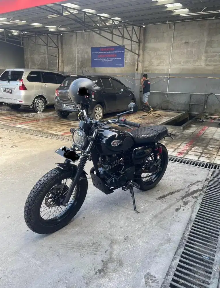 Jual Murah Kawasaki W175 thn 2018 Plat Makassar