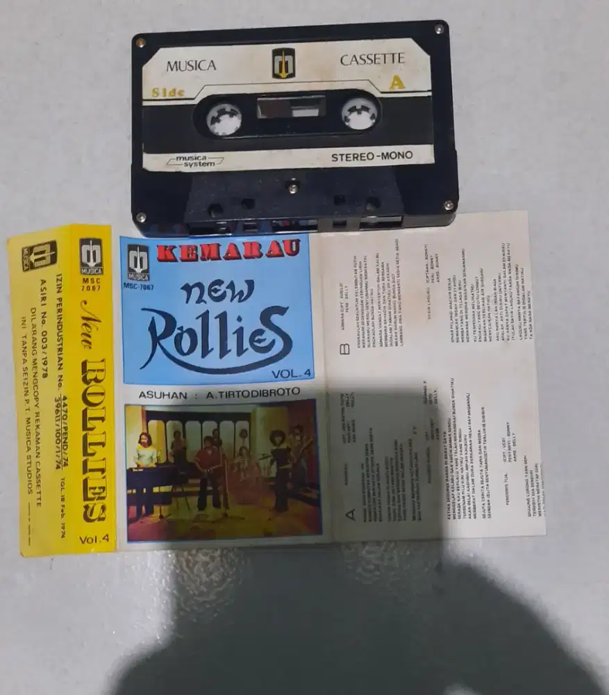 Kaset New Rollies