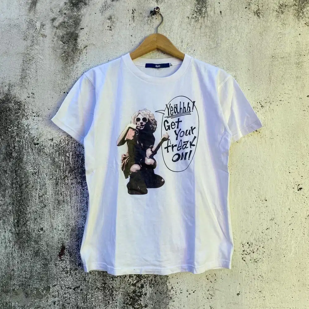 Kaos Apply - Size L fit M - Baju