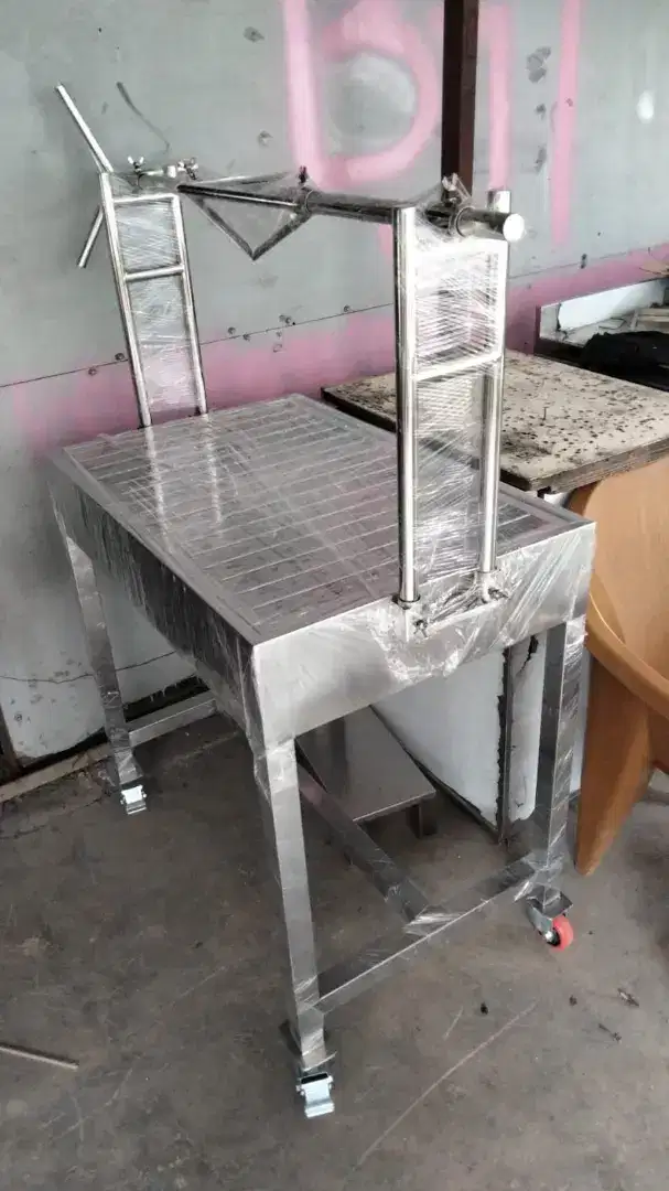 Panggangan kambing guling portable
