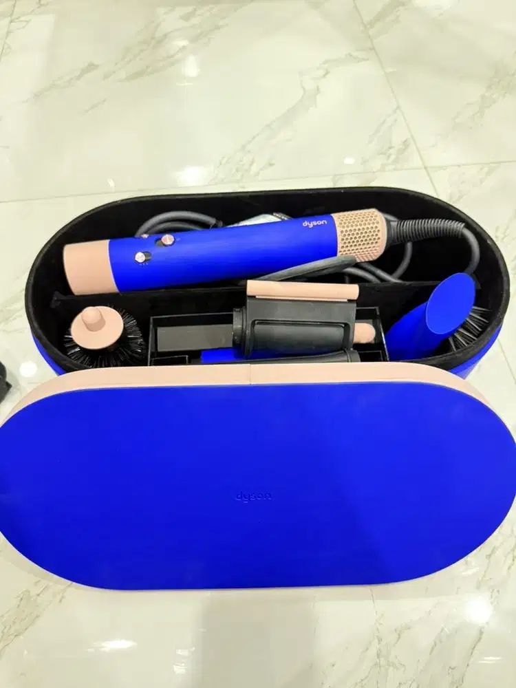 Di jual hair dryer dyson