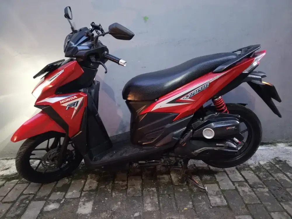 Honda Vario125 merah
