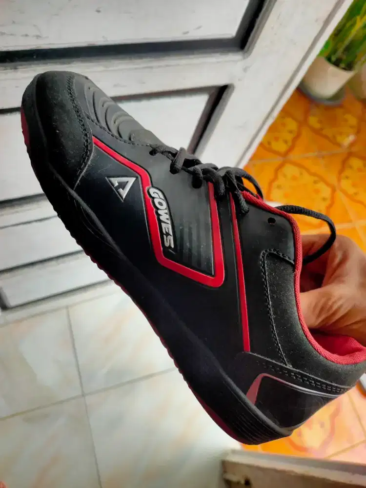 Sepatu gowes size 42