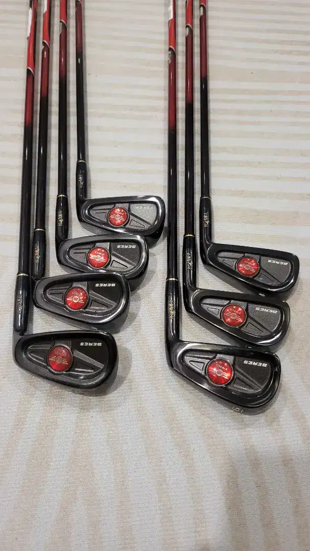 Honma Pro Beres 2 Stars Iron Set BLACK SERIES (10-4)