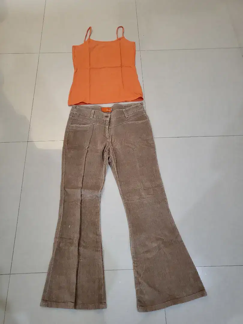 Celana jeans,kodurai beserta atasan (set)