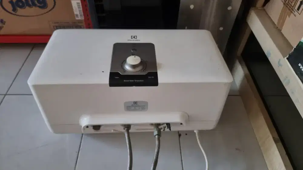 PEMANAS AIR ELECTROLUX