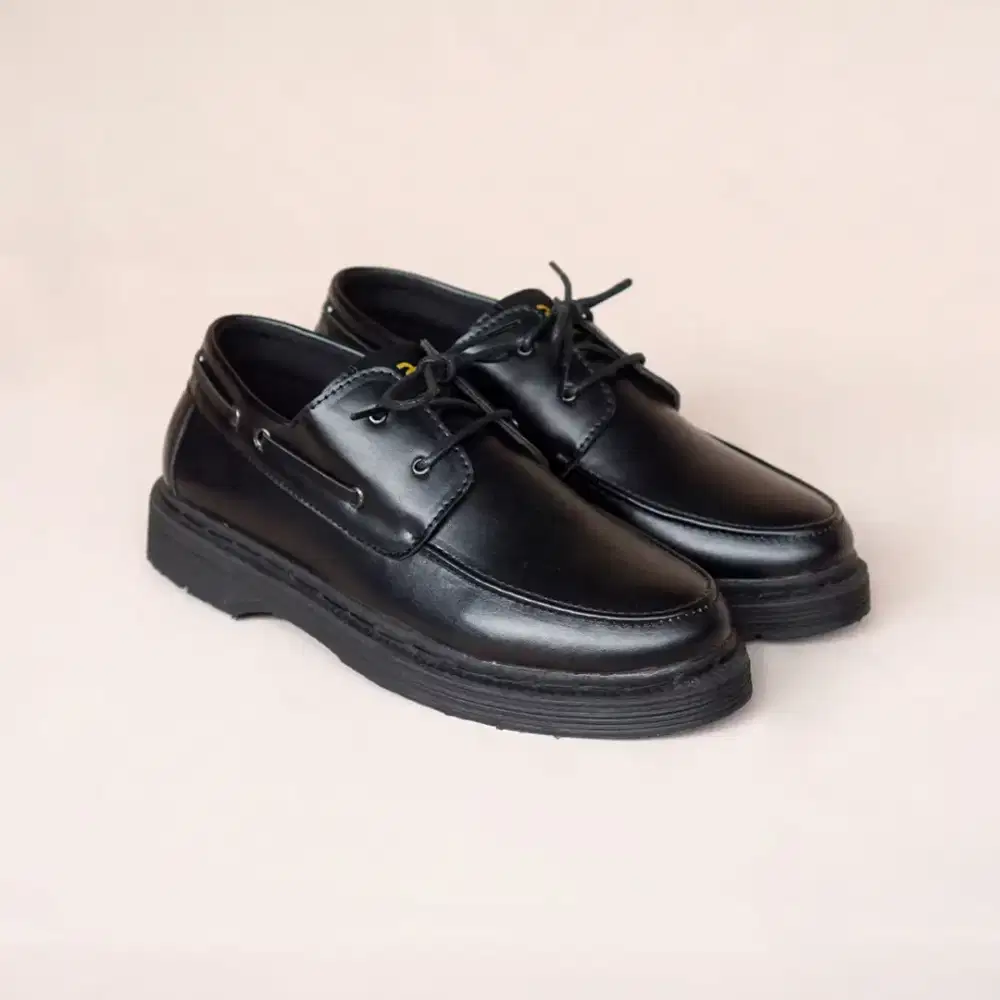 Redy stok sepatu pria size 39-43 bahan kulit sintetis premium