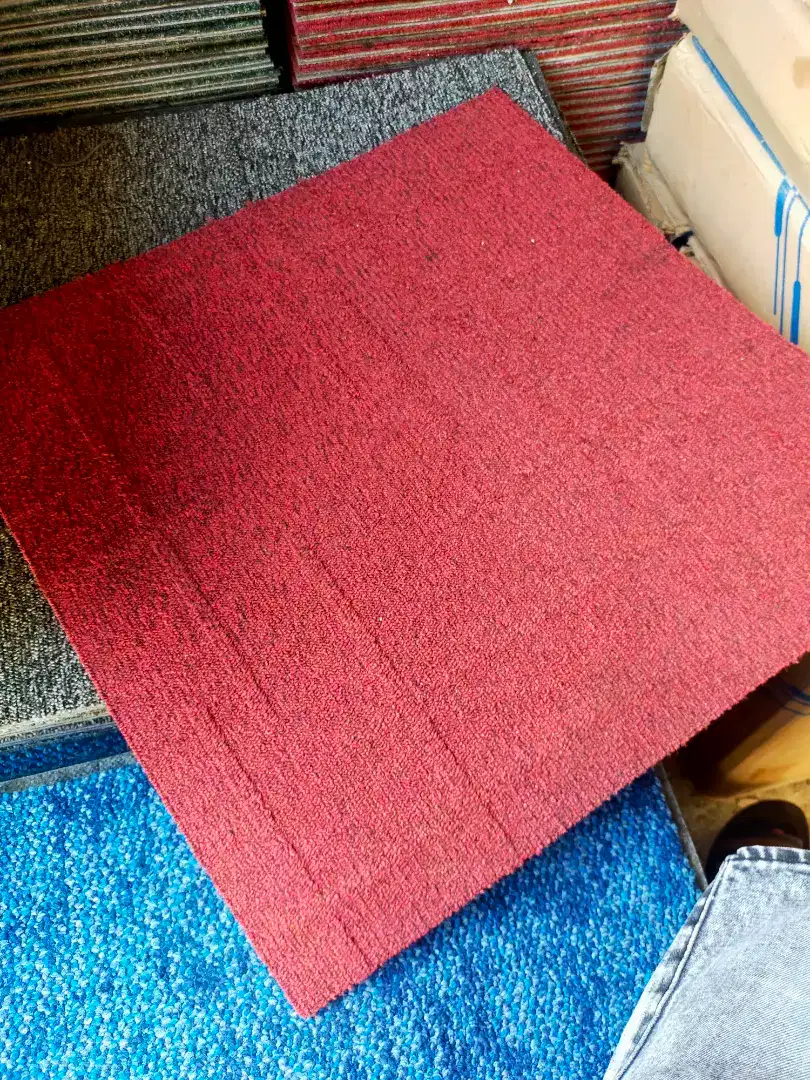 Jual karpet tile ready