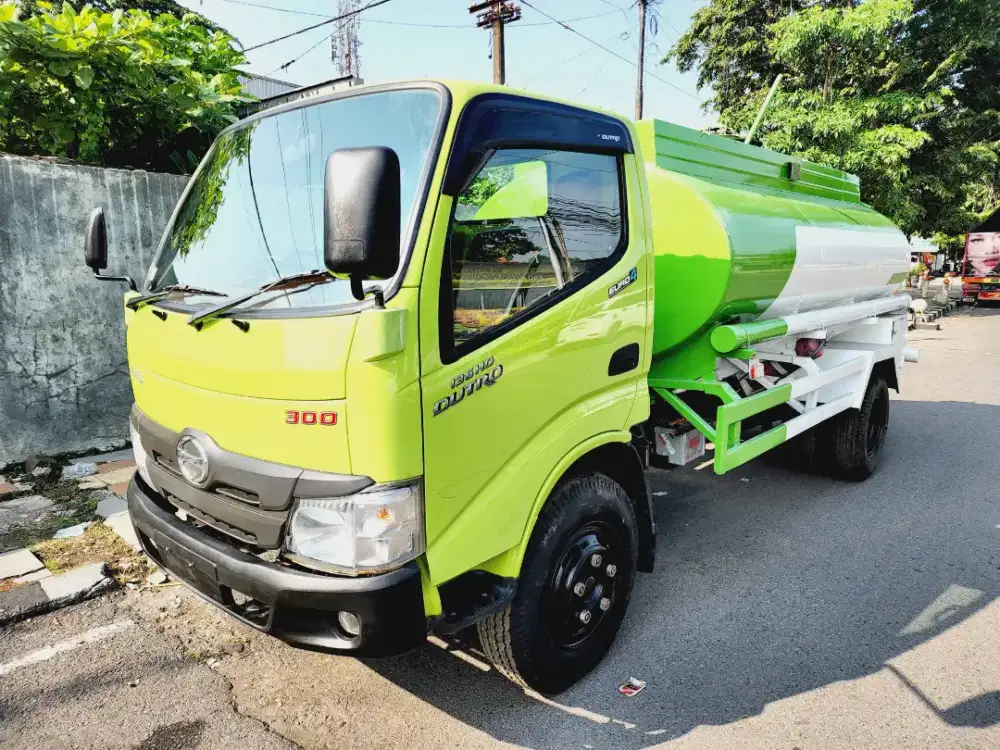 Km15Rb Tangki 5000 Liter Dutro 136 HD 2023 Super Istimewa Siap kerja