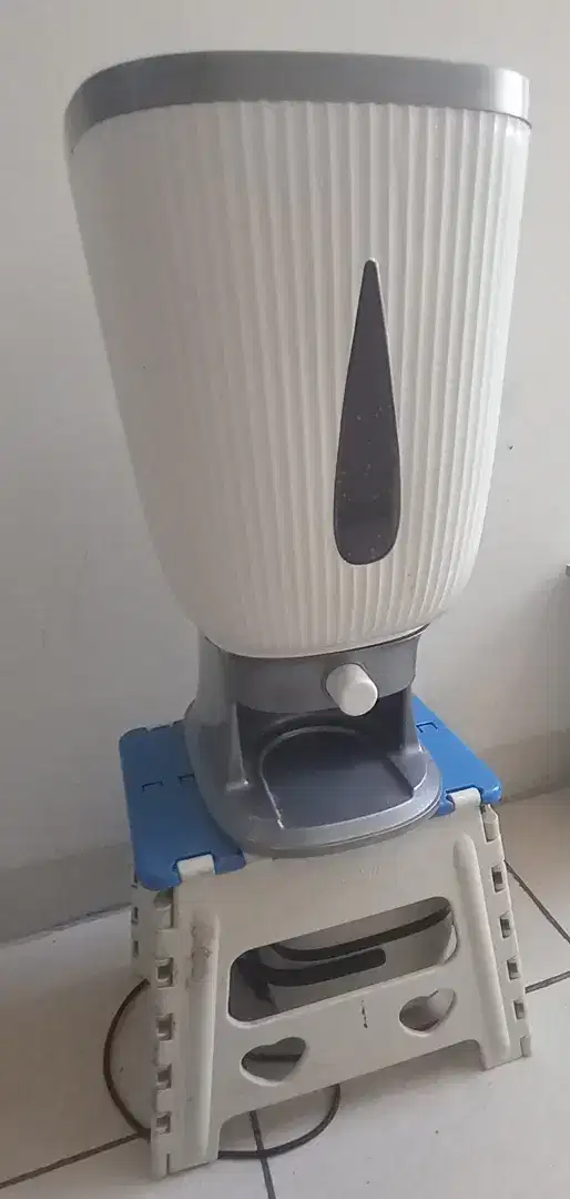 Tempat beras mini rice box dispenser  ukuran 5 liter