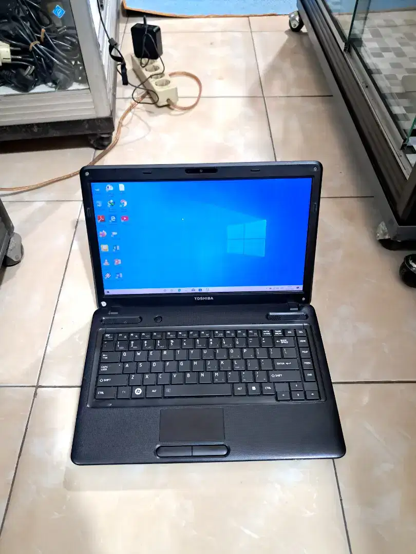 Toshiba C640, murah, core i5, ram 4gb, ssd 120gb
