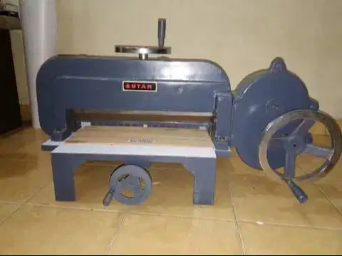 Sedia Pemotong kertas manual star brand - Yayuk globalindo computer