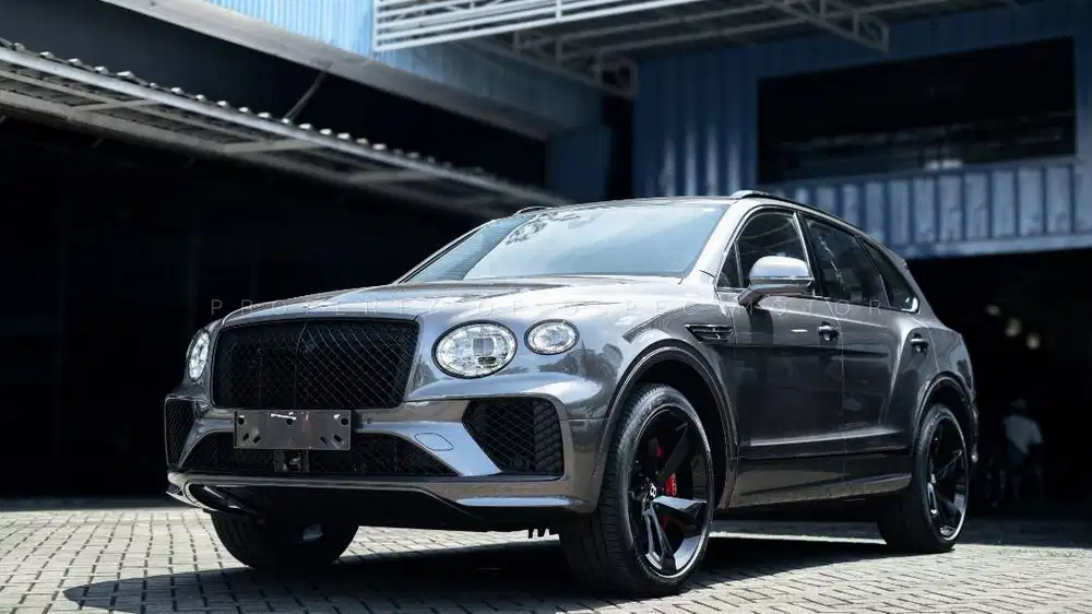 Bentley Bentayga V8 Blackline Specs Very Low ODO