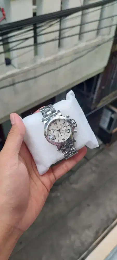 Jam Tangan Wanita GC X73001M1S Ori Second